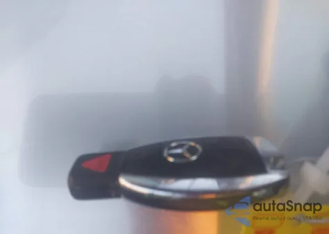 2004 Mercedes-Benz C 320 4Matic z USA, uszkodzony, nr VIN WDBRF84J54F498933